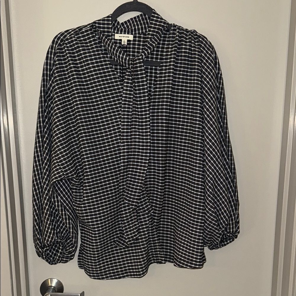 Max Studio Black and White Peter Pan Collar Tie Front Blouse